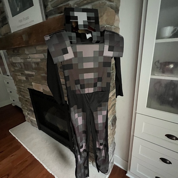 Minecraft Netherite Armor Costume - Picture 3 of 8